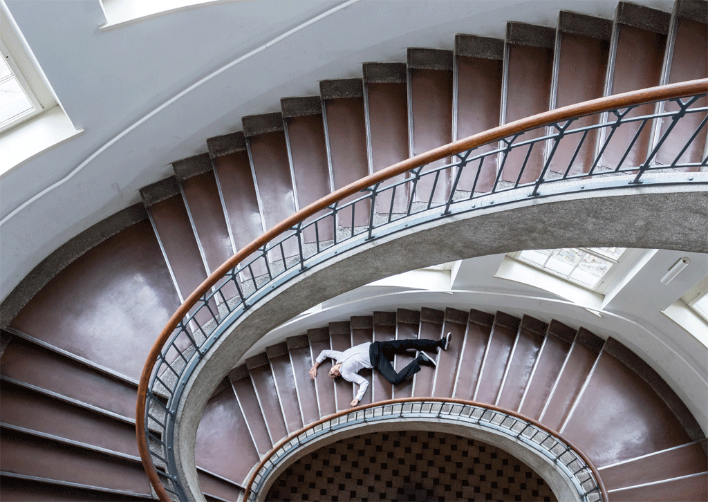 man_on_stairs_01A